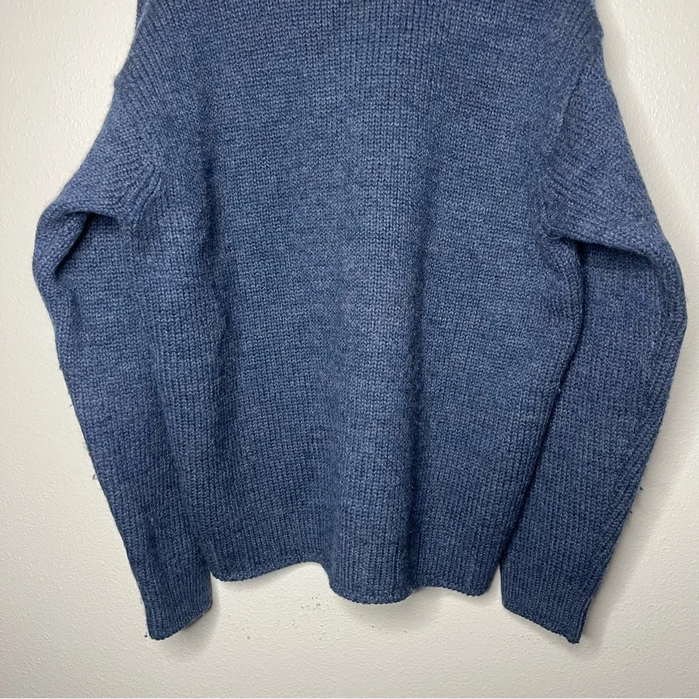 Vintage J Crew Men’s Blue V Neck Oversized Wool Knit Sweater Fisherman